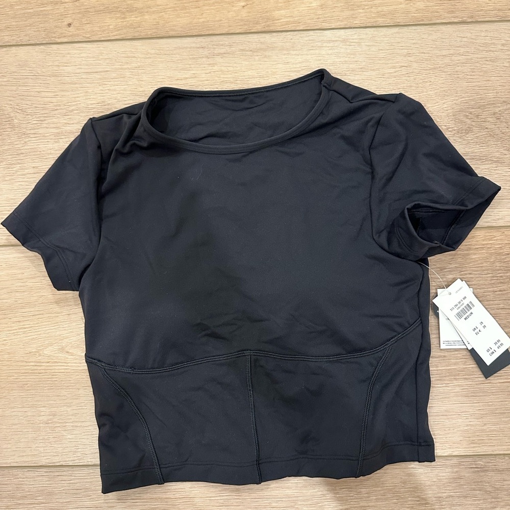 Gilly Hicks Fitted Cropped Work Out T